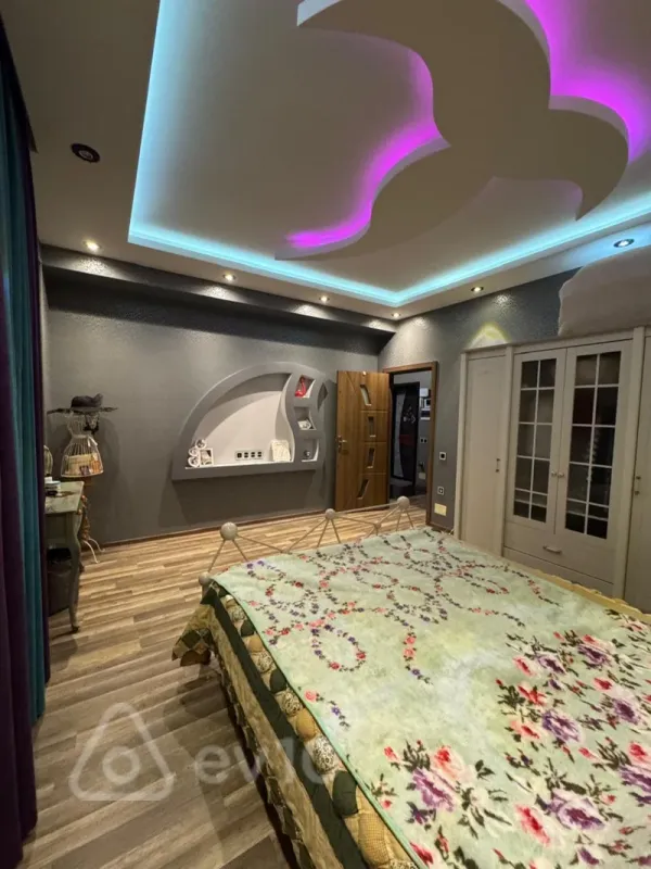 Satılır 2 otaqlı yeni tikili 80 m²