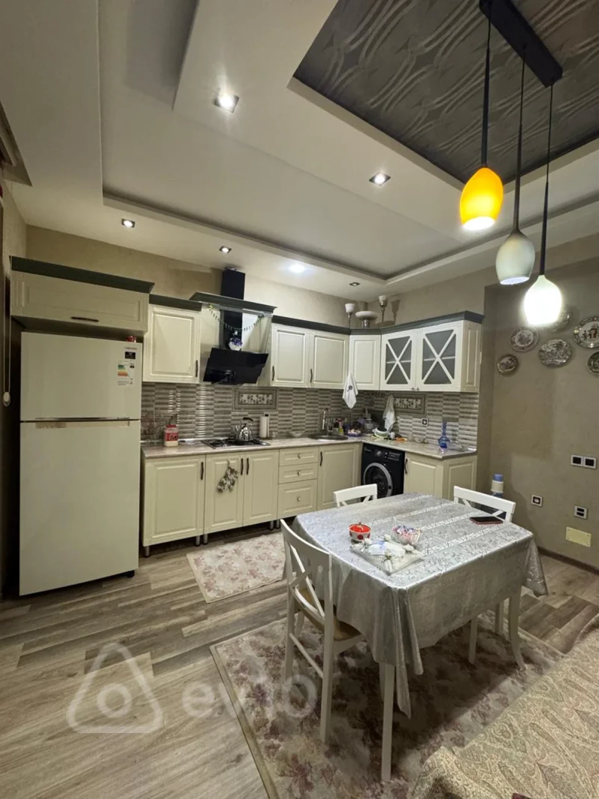 Satılır 2 otaqlı yeni tikili 80 m²