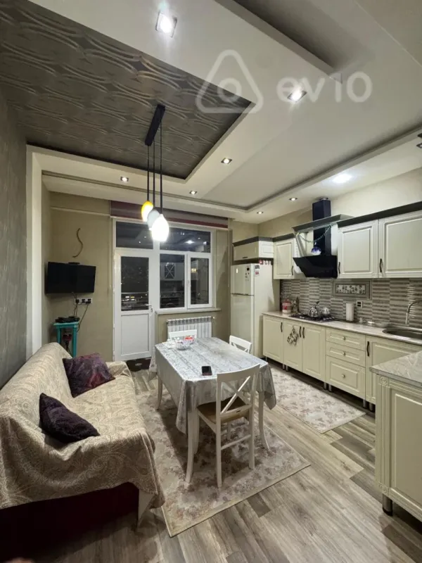 Satılır 2 otaqlı yeni tikili 80 m²