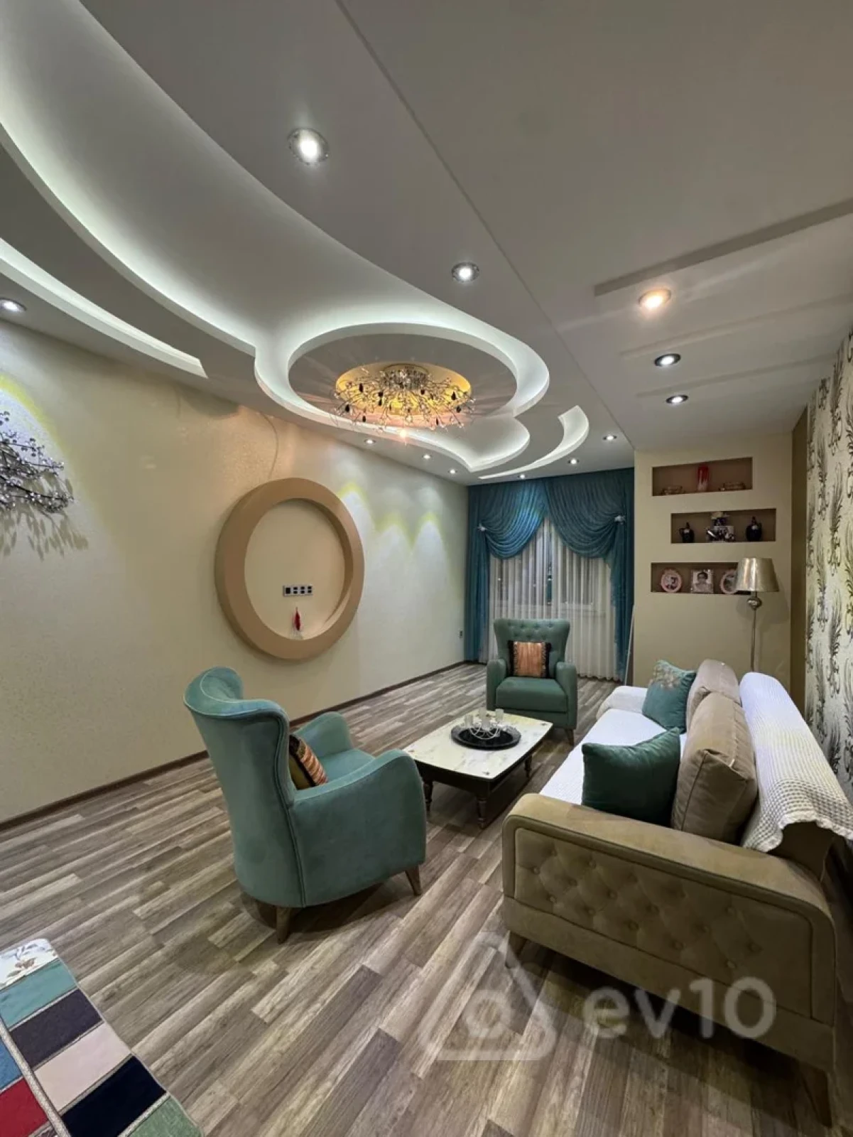 Satılır 2 otaqlı yeni tikili 80 m²