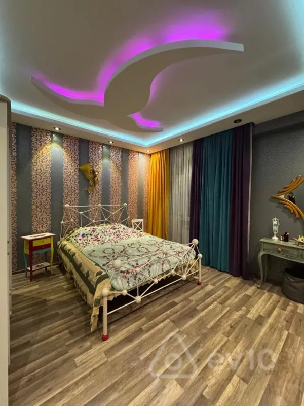 Satılır 2 otaqlı yeni tikili 80 m²