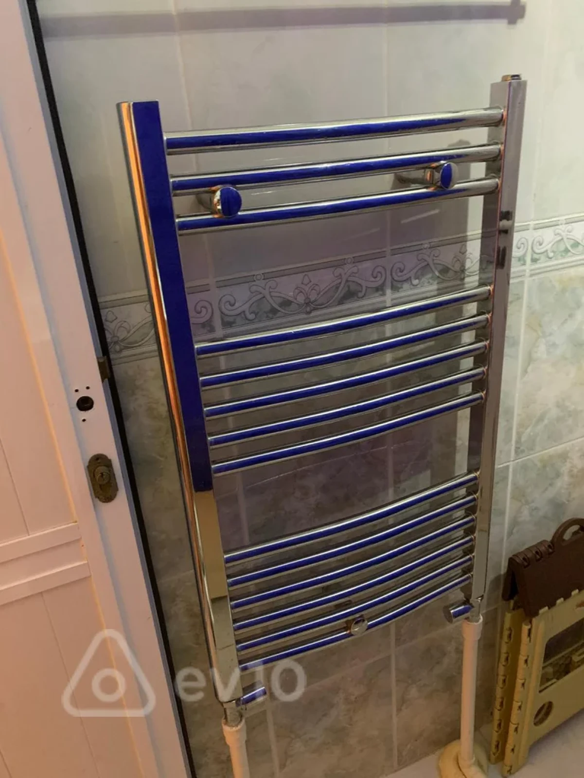 Kirayə verilir 2 otaqlı köhnə tikili 65 m²