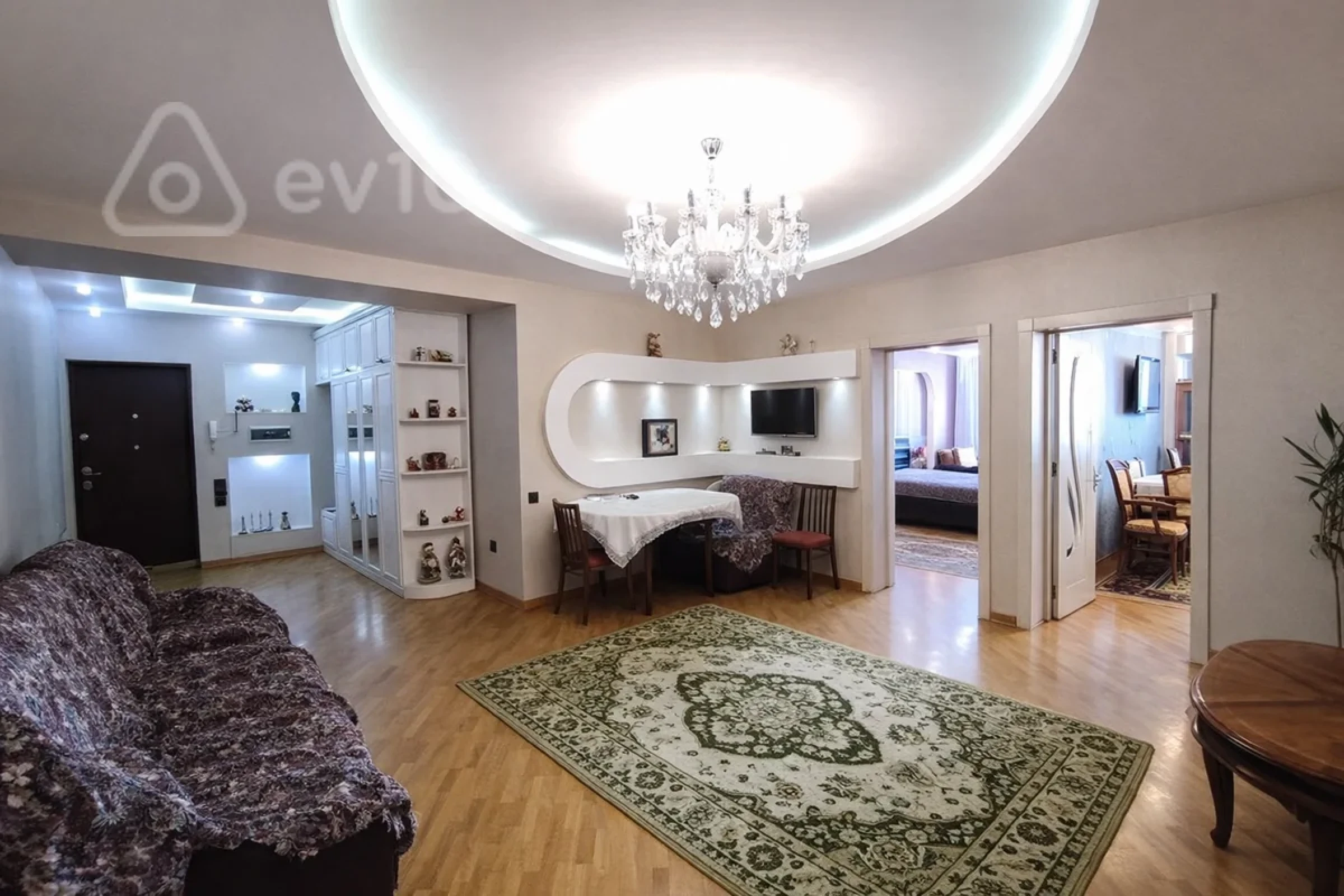 Kirayə verilir 3 otaqlı yeni tikili 141 m²