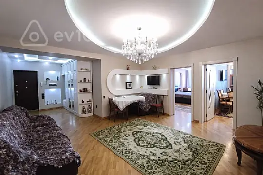 Kirayə verilir 3 otaqlı yeni tikili 141 m²