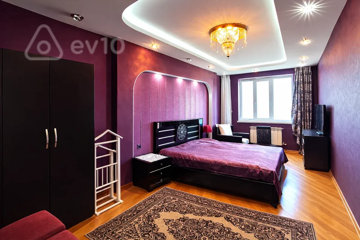 Kirayə verilir 3 otaqlı yeni tikili 141 m²