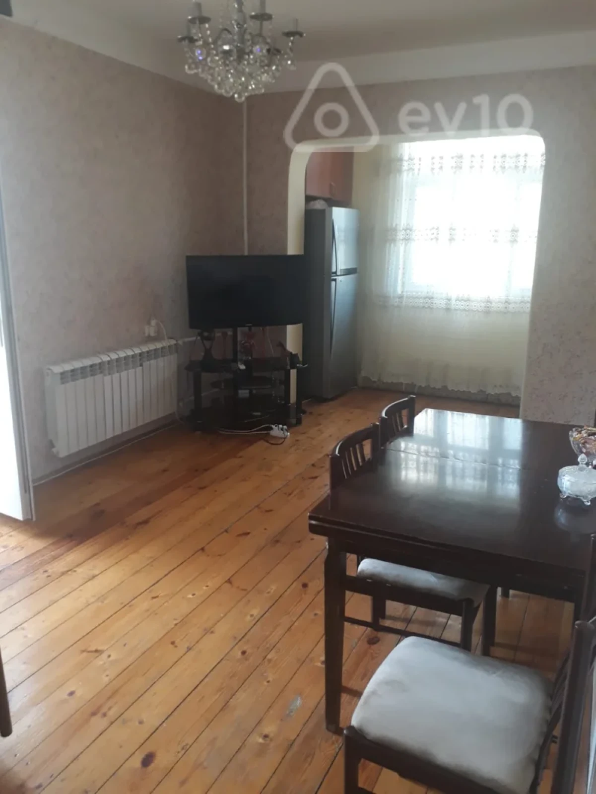 Satılır 2 otaqlı köhnə tikili 45 m²