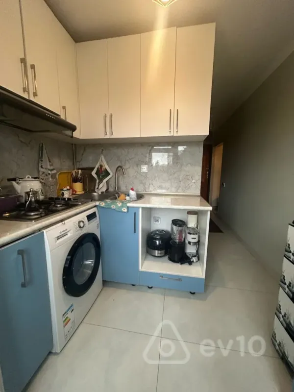Kirayə verilir 1 otaqlı köhnə tikili 30 m²