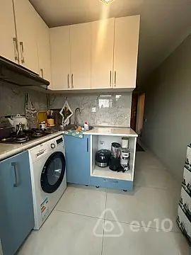 Kirayə verilir 1 otaqlı köhnə tikili 30 m²