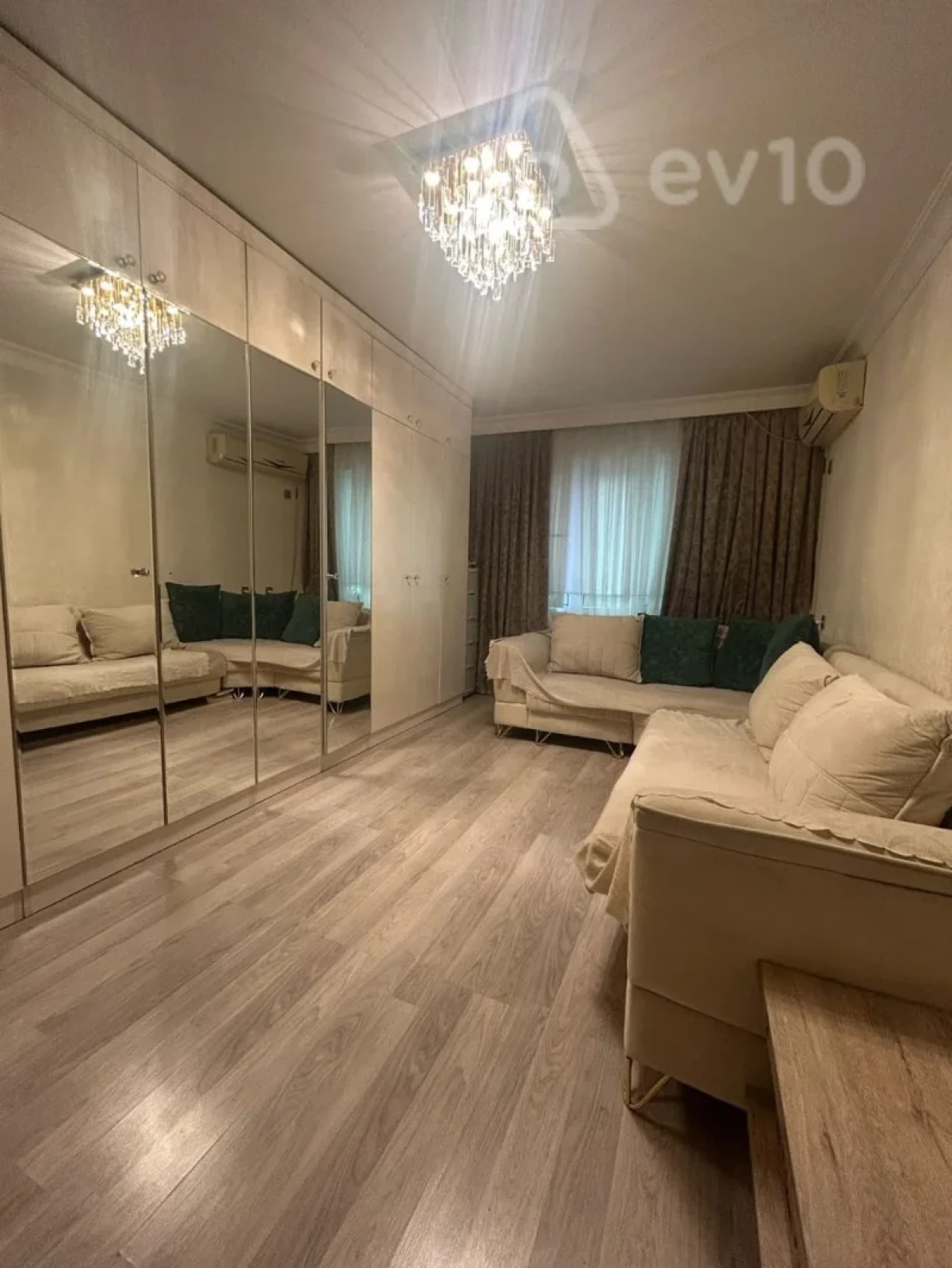 Kirayə verilir 1 otaqlı köhnə tikili 30 m²