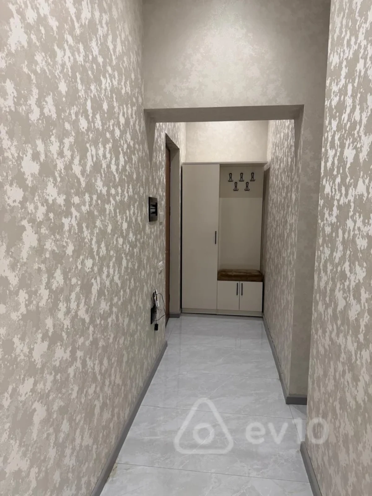 Kirayə verilir 2 otaqlı yeni tikili 91 m²