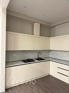 Kirayə verilir 2 otaqlı yeni tikili 91 m²