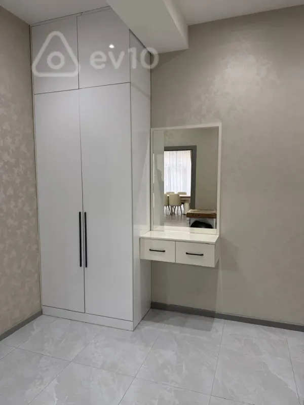 Kirayə verilir 2 otaqlı yeni tikili 91 m²