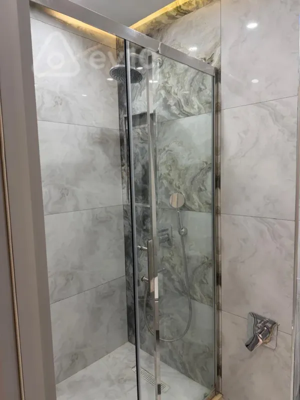 Kirayə verilir 2 otaqlı yeni tikili 91 m²