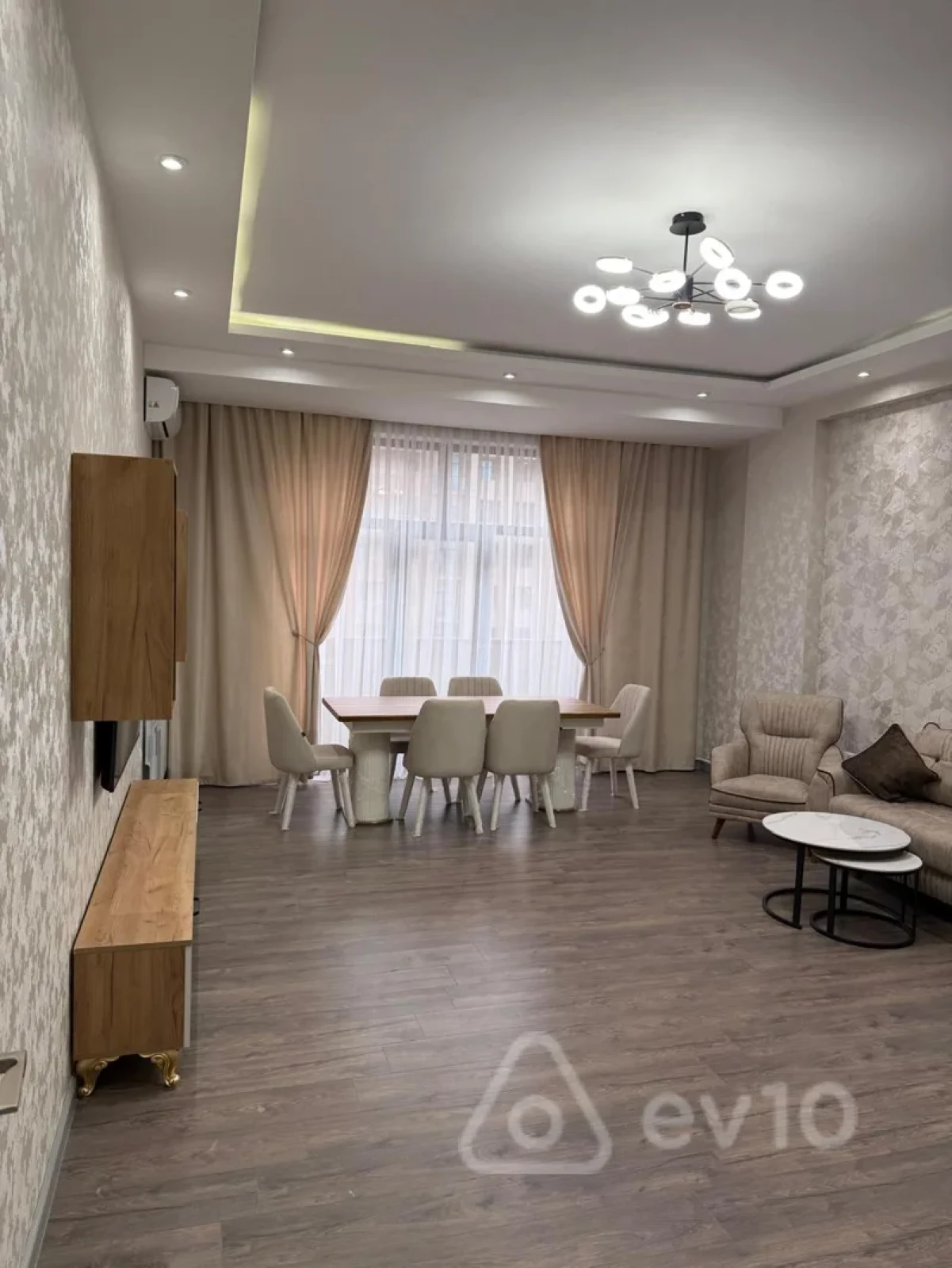 Kirayə verilir 2 otaqlı yeni tikili 91 m²