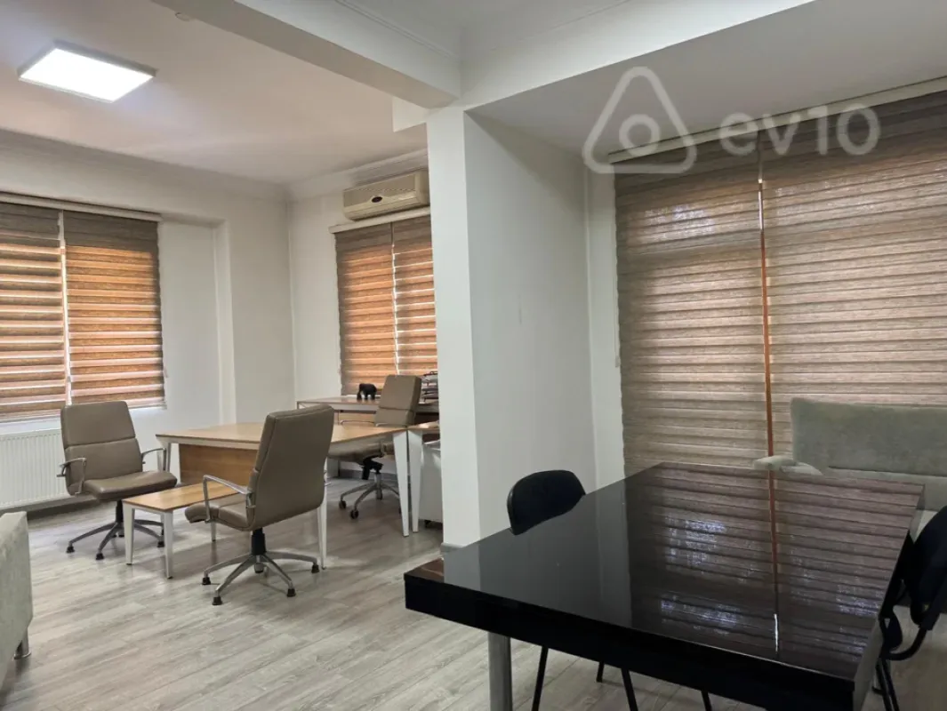 Kirayə verilir 6 otaqlı ofis 320 m²