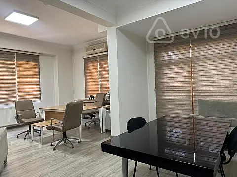 Kirayə verilir 6 otaqlı ofis 320 m²
