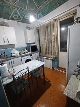 Satılır 2 otaqlı köhnə tikili 65 m²
