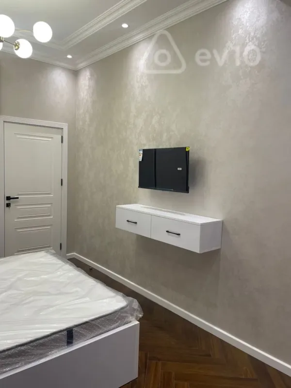 Kirayə verilir 2 otaqlı yeni tikili 65 m²