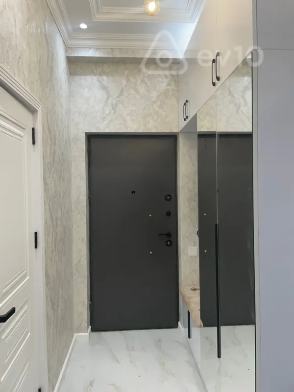 Kirayə verilir 2 otaqlı yeni tikili 65 m²