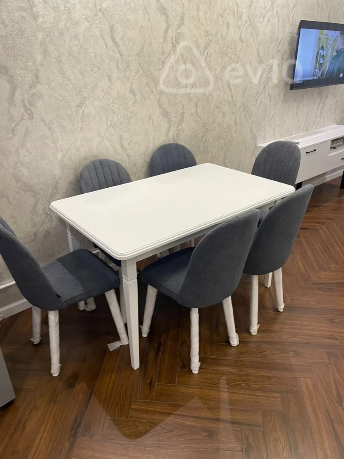 Kirayə verilir 2 otaqlı yeni tikili 65 m²