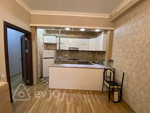 Satılır 2 otaqlı yeni tikili 64 m²