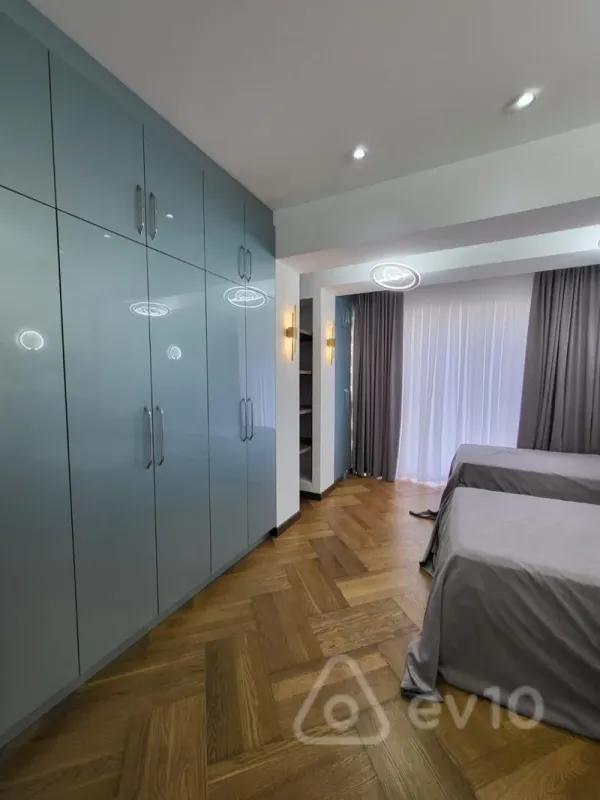 Kirayə verilir 3 otaqlı yeni tikili 100 m²