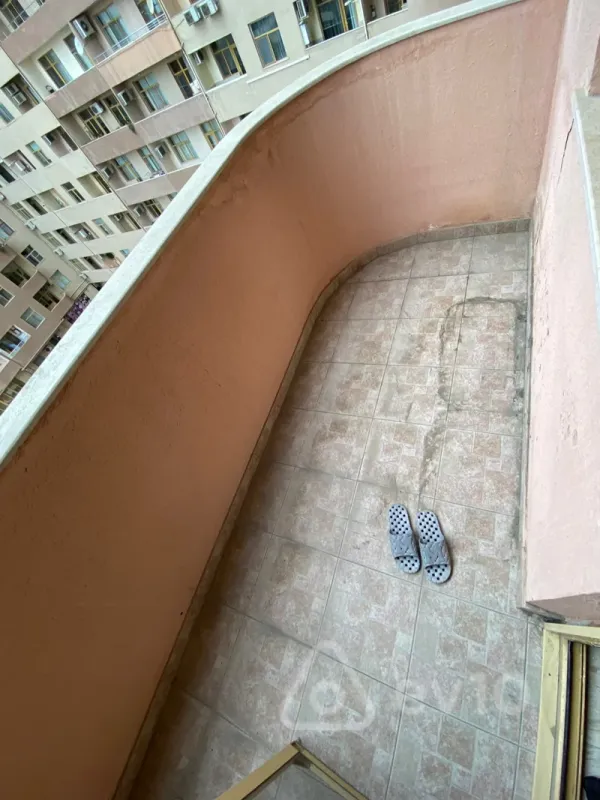 Kirayə verilir 4 otaqlı yeni tikili 194 m²