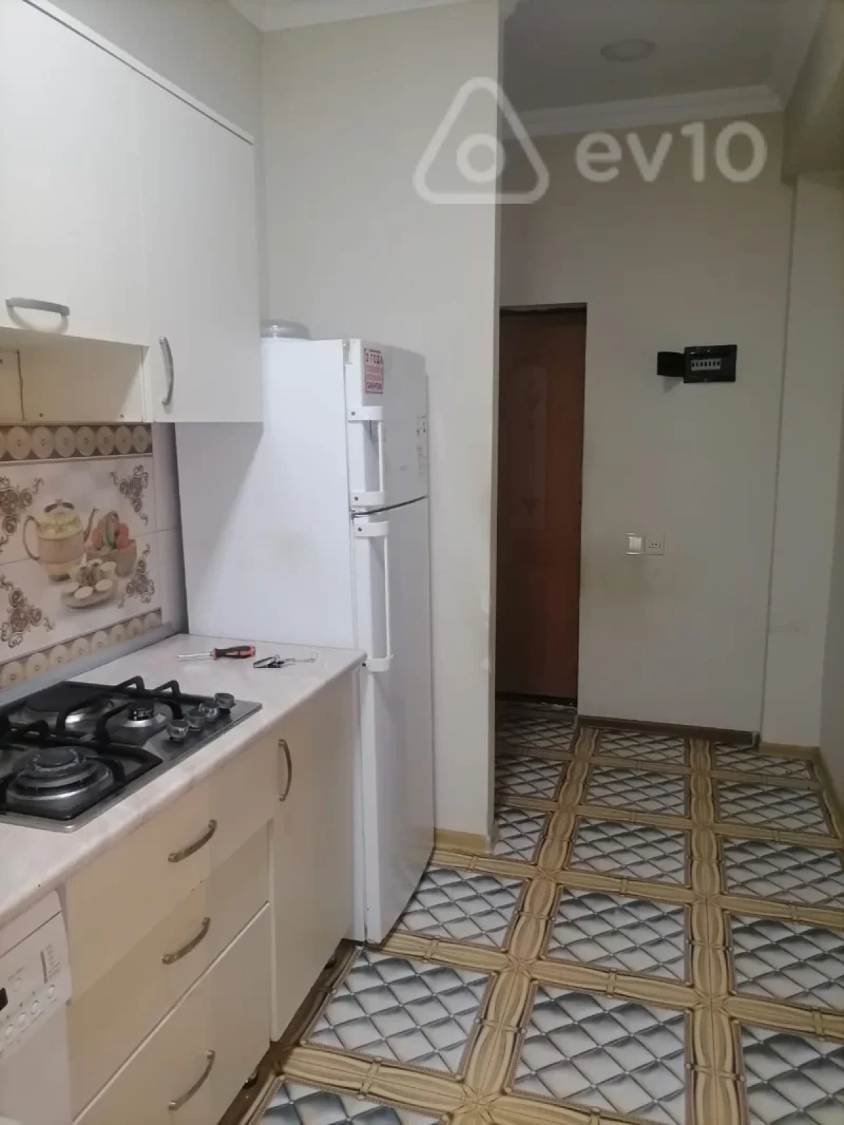 Kirayə verilir 3 otaqlı yeni tikili 60 m²