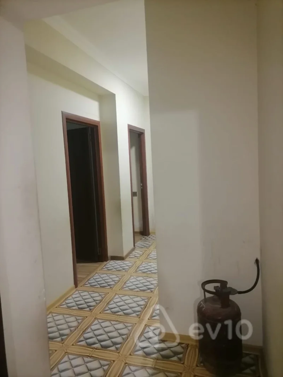 Kirayə verilir 3 otaqlı yeni tikili 60 m²