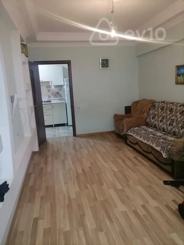 Kirayə verilir 3 otaqlı yeni tikili 60 m²