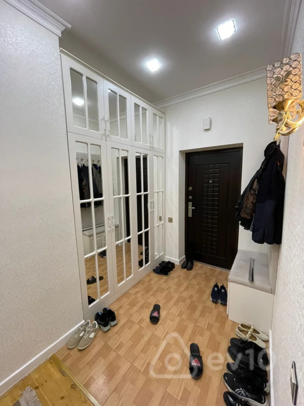 Satılır 3 otaqlı yeni tikili 120 m²