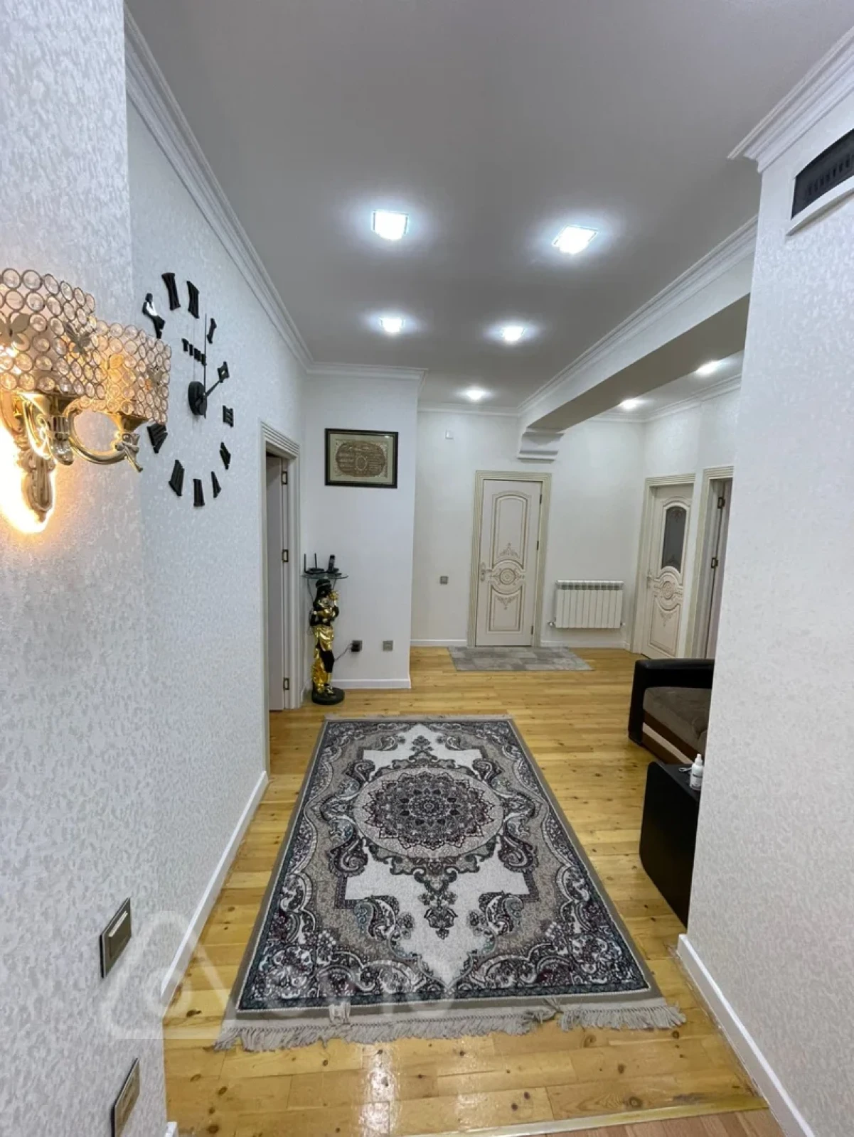 Satılır 3 otaqlı yeni tikili 120 m²