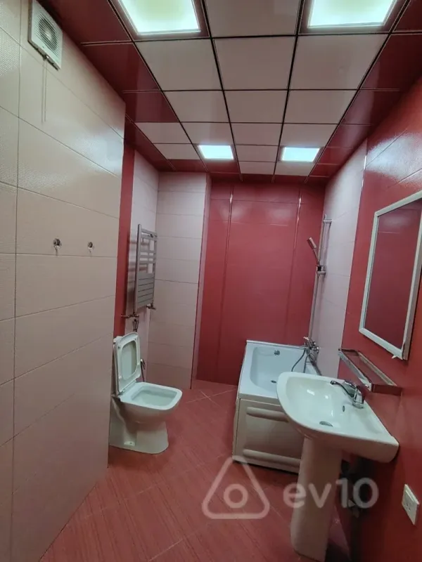 Kirayə verilir 2 otaqlı yeni tikili 90 m²