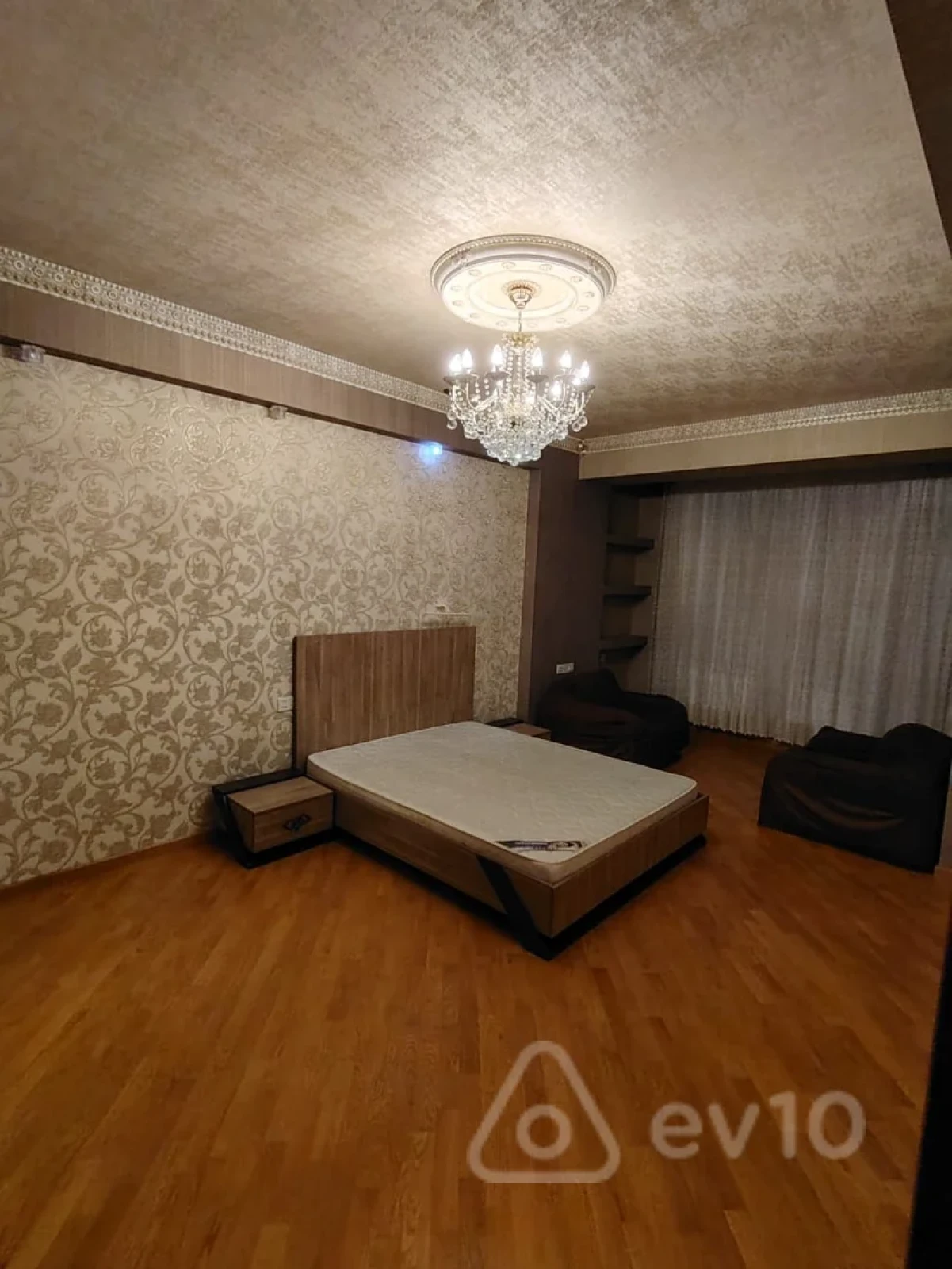 Kirayə verilir 2 otaqlı yeni tikili 90 m²