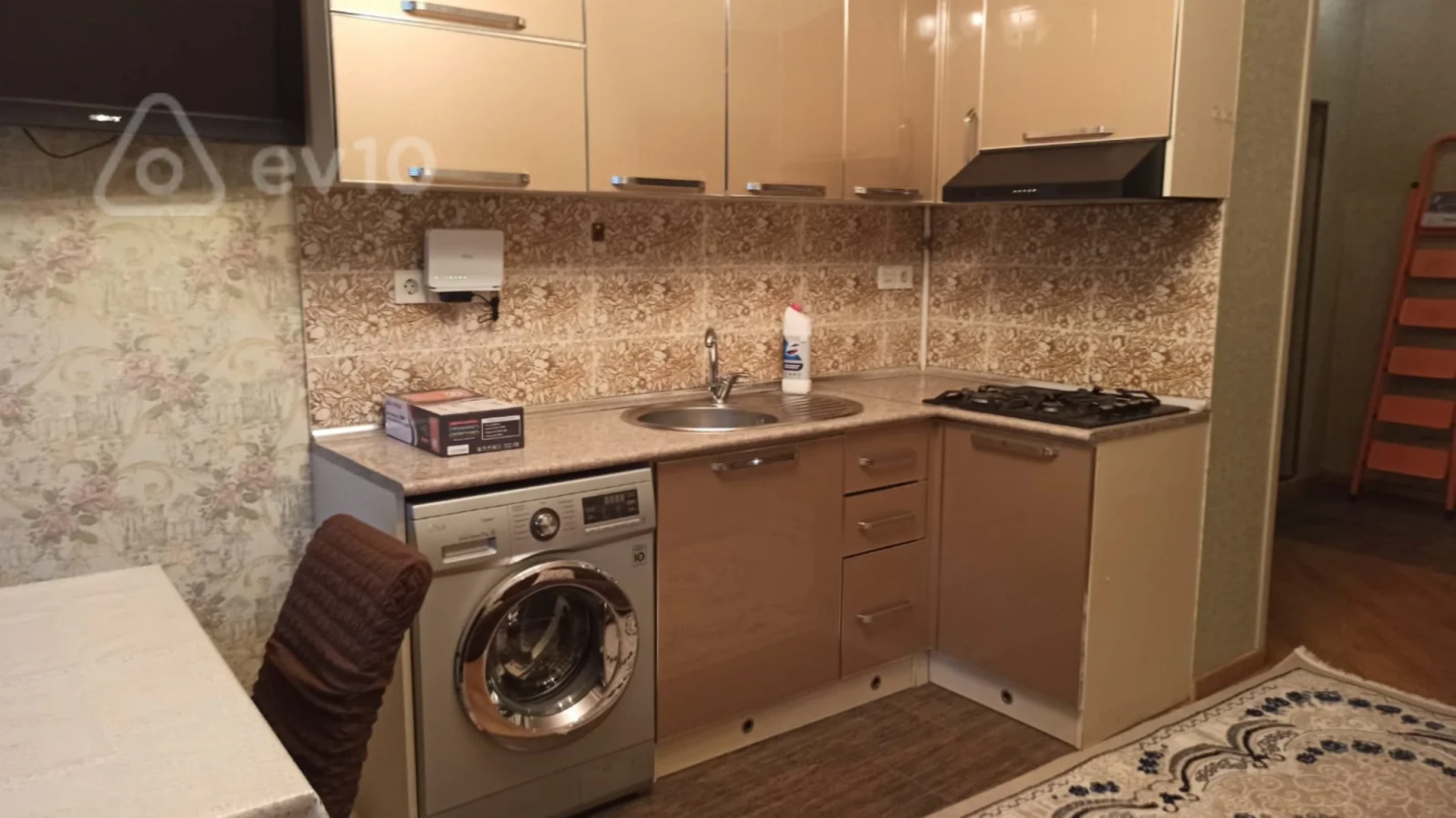 Kirayə verilir 2 otaqlı yeni tikili 90 m²