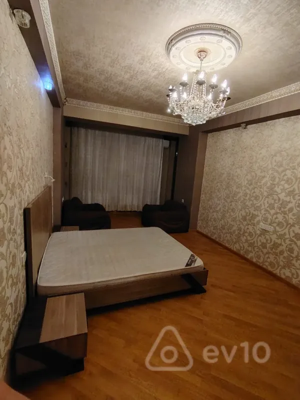 Kirayə verilir 2 otaqlı yeni tikili 90 m²