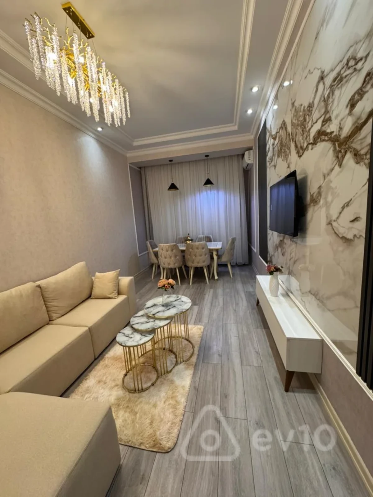 Kirayə verilir 2 otaqlı yeni tikili 80 m²