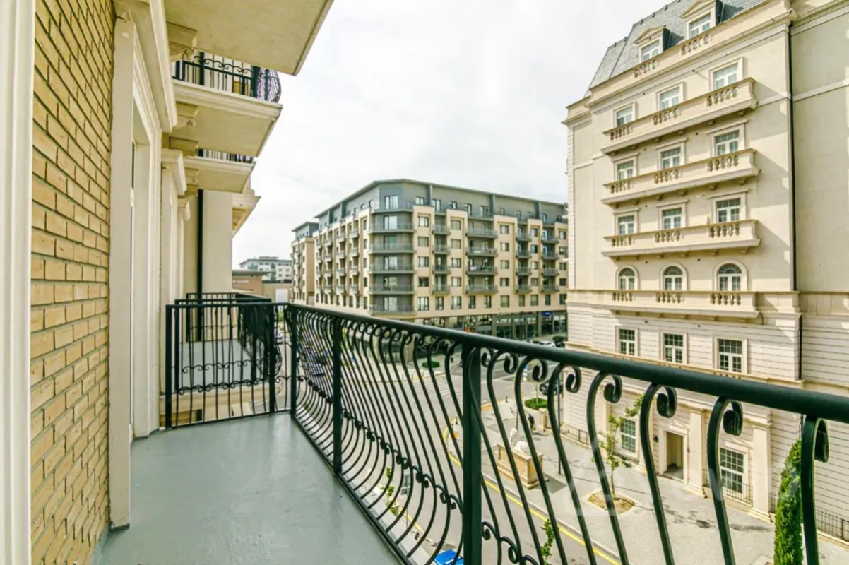 Kirayə verilir 3 otaqlı yeni tikili 100 m²