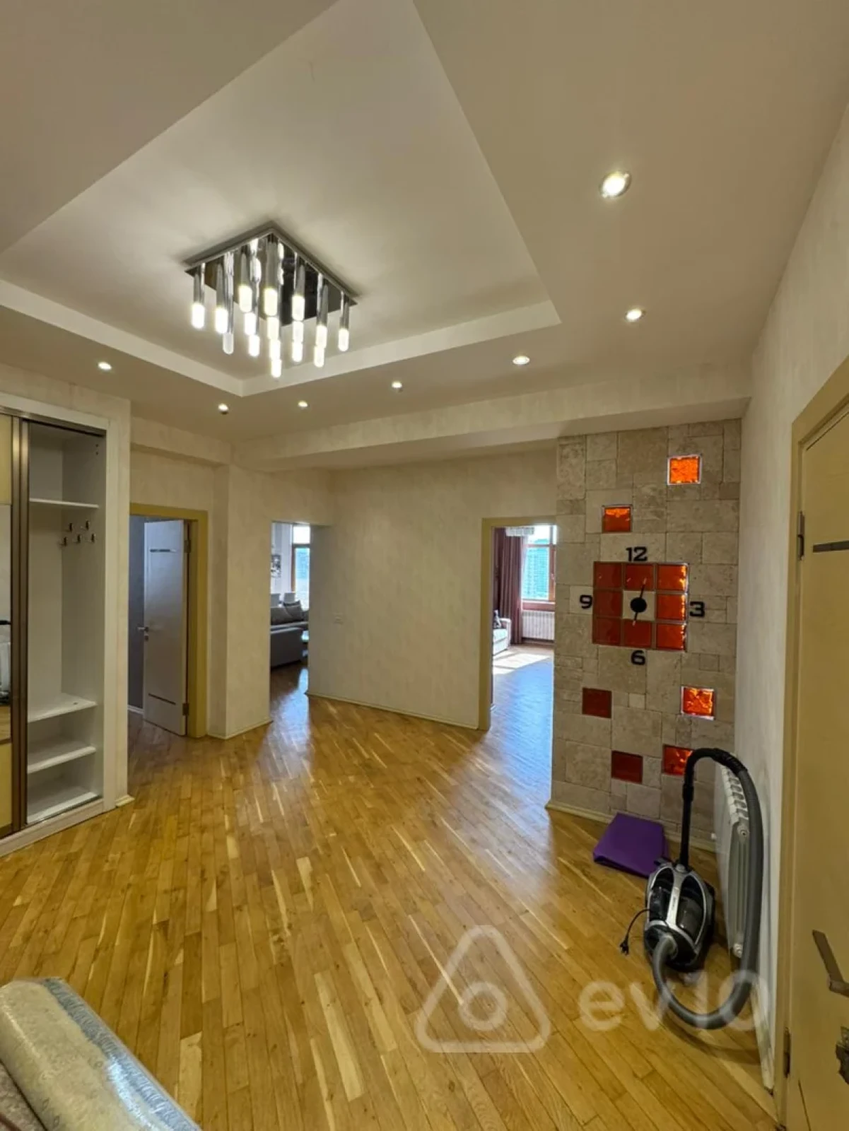 Kirayə verilir 3 otaqlı yeni tikili 130 m²
