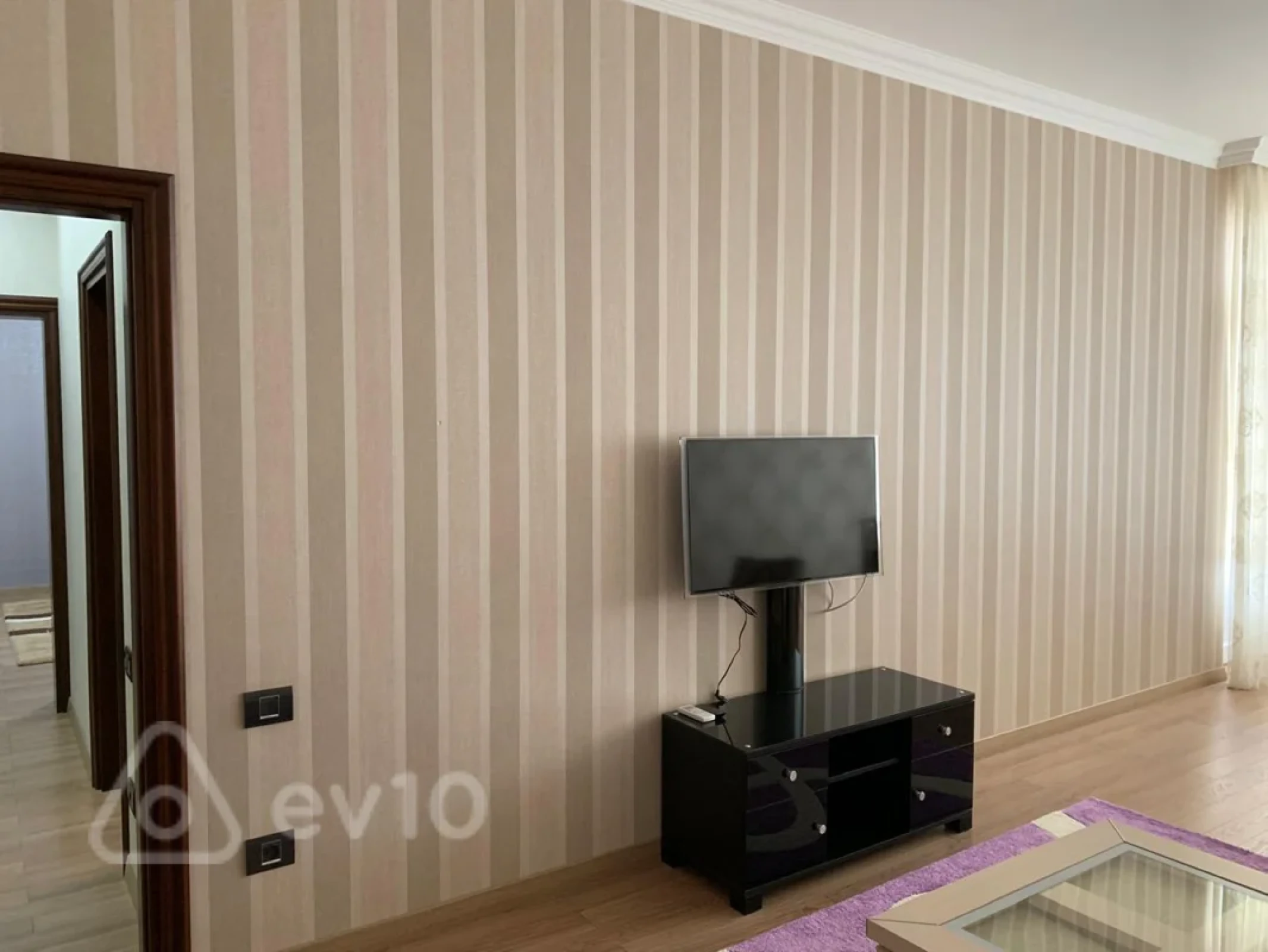 Kirayə verilir 2 otaqlı yeni tikili 100 m²