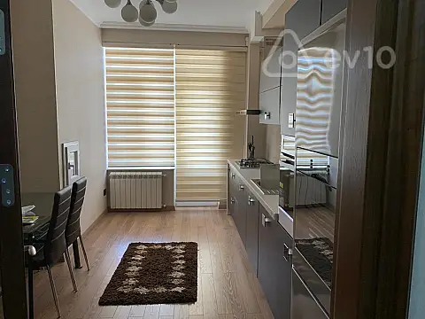 Kirayə verilir 2 otaqlı yeni tikili 100 m²