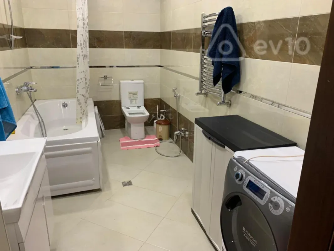 Kirayə verilir 2 otaqlı yeni tikili 100 m²