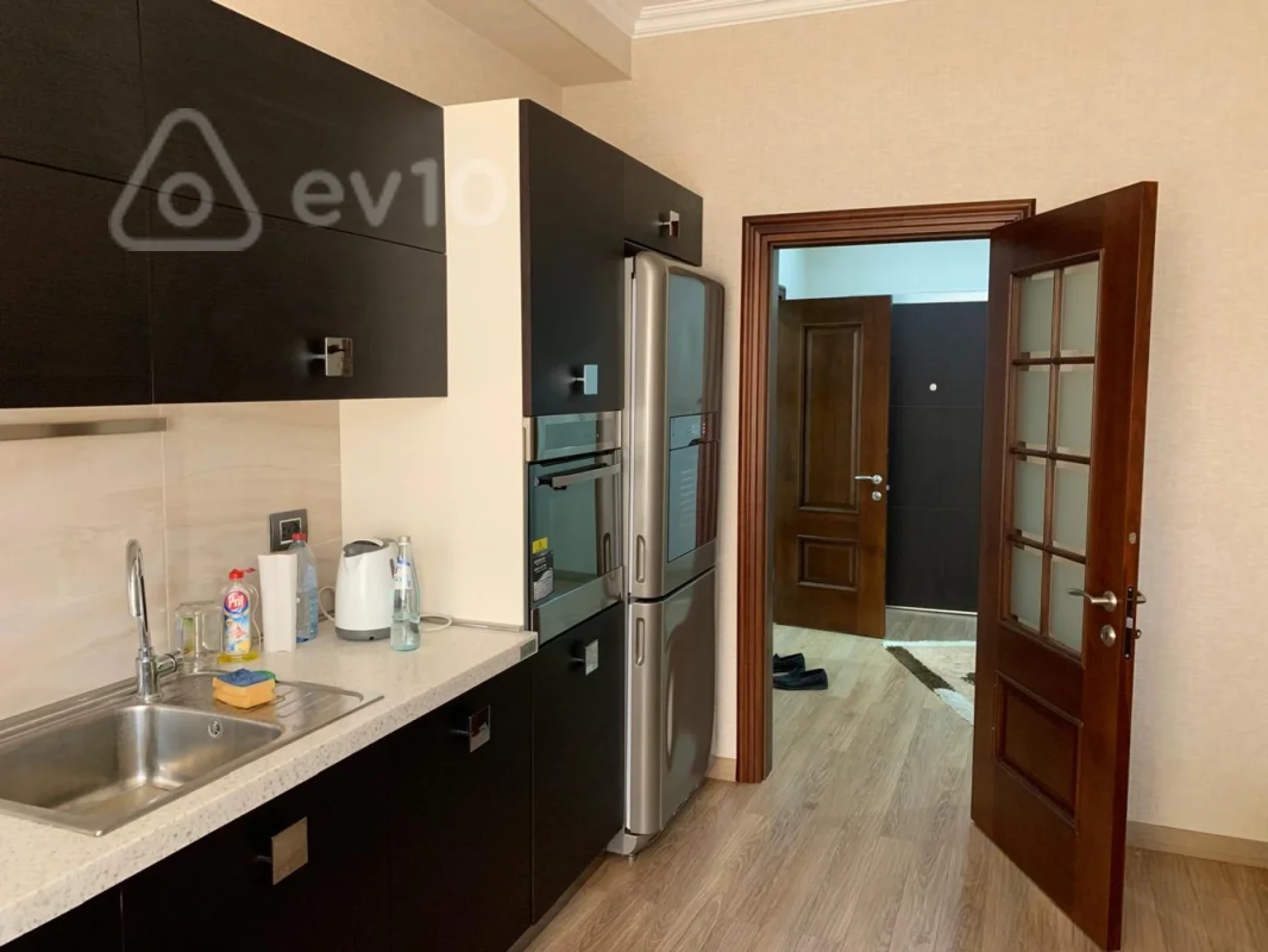 Kirayə verilir 2 otaqlı yeni tikili 100 m²