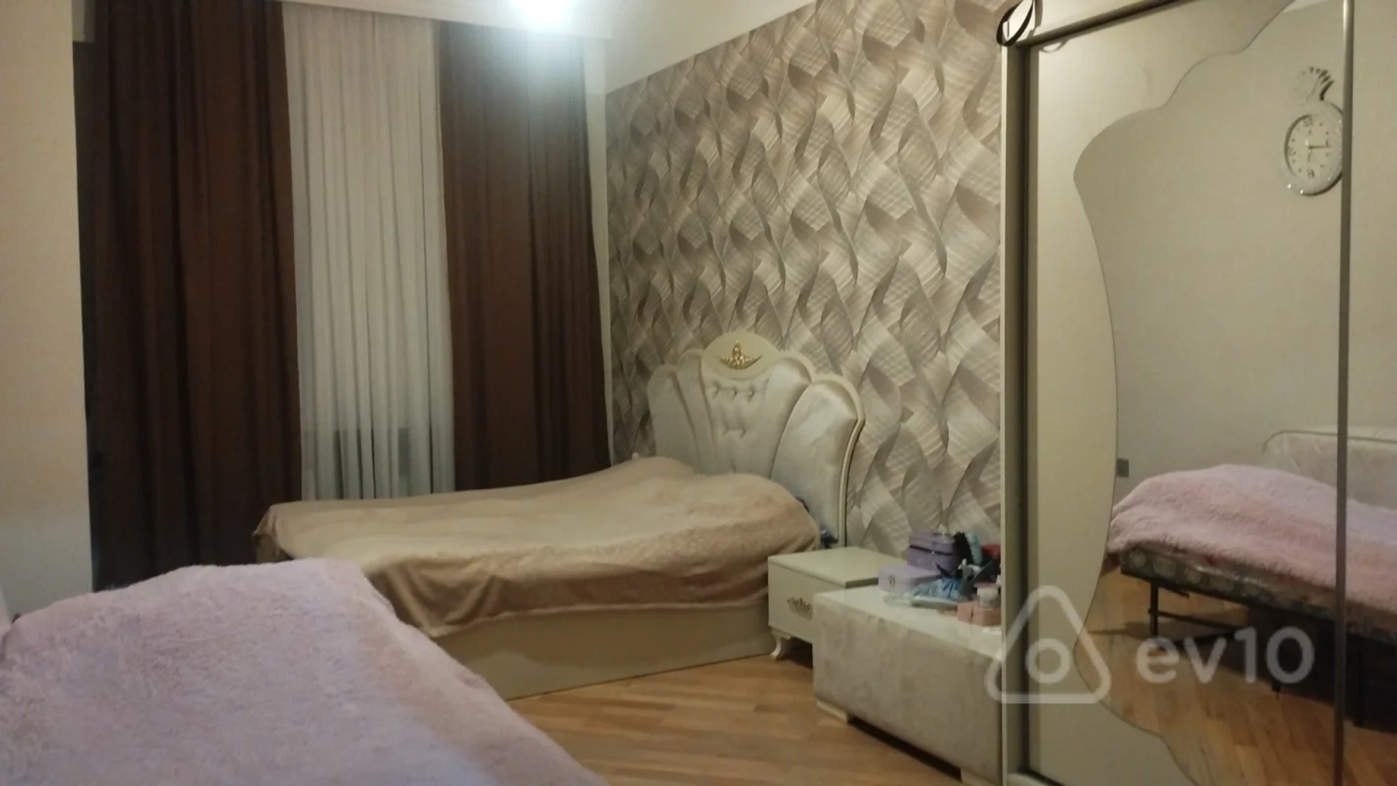 Kirayə verilir 3 otaqlı yeni tikili 60 m²