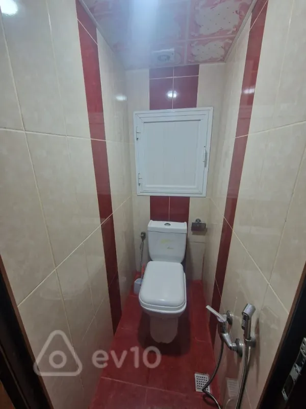 Kirayə verilir 3 otaqlı köhnə tikili 55 m²