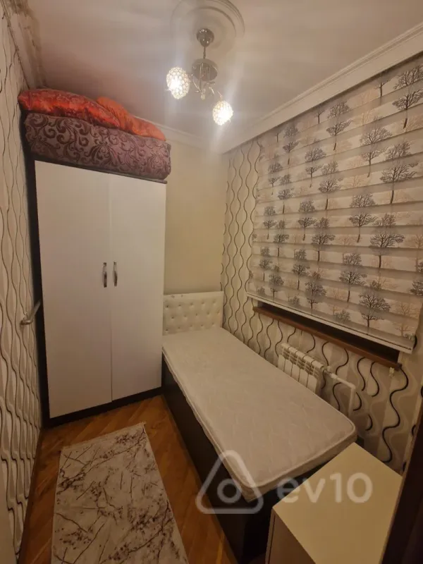 Kirayə verilir 3 otaqlı köhnə tikili 55 m²