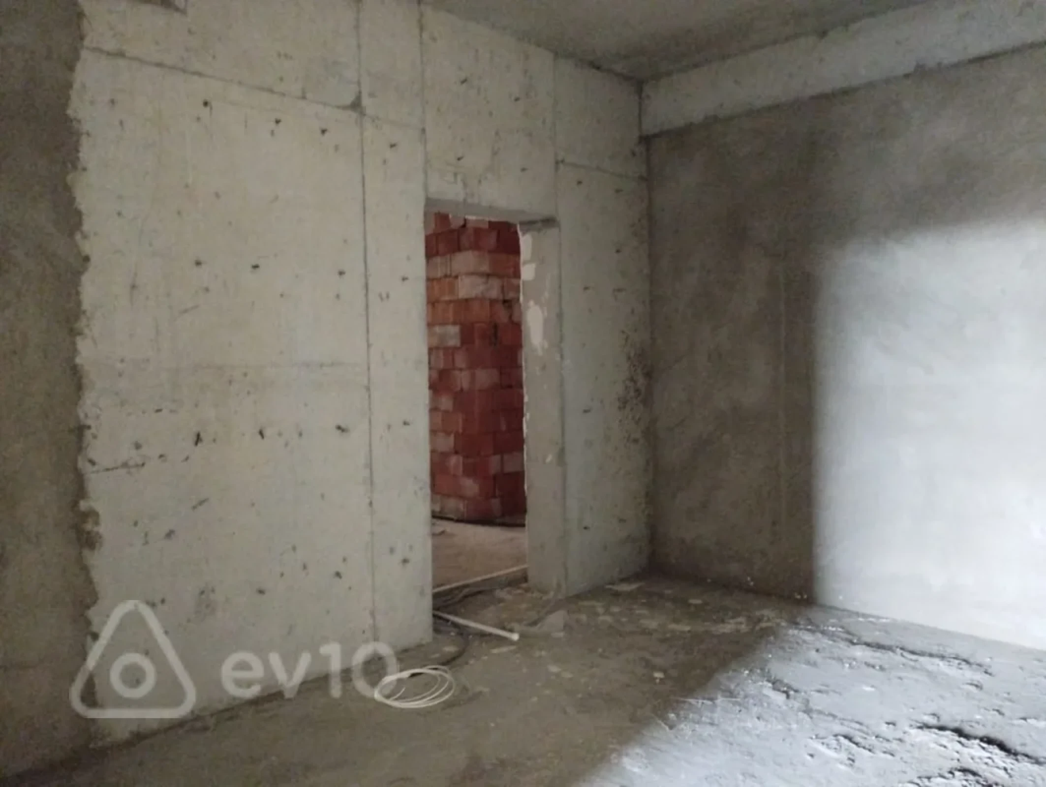 Satılır 4 otaqlı yeni tikili 196 m²