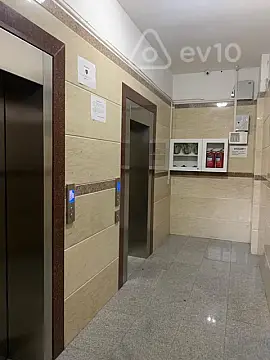 Kirayə verilir 2 otaqlı yeni tikili 71 m²