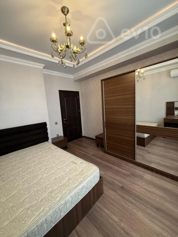 Kirayə verilir 2 otaqlı yeni tikili 71 m²
