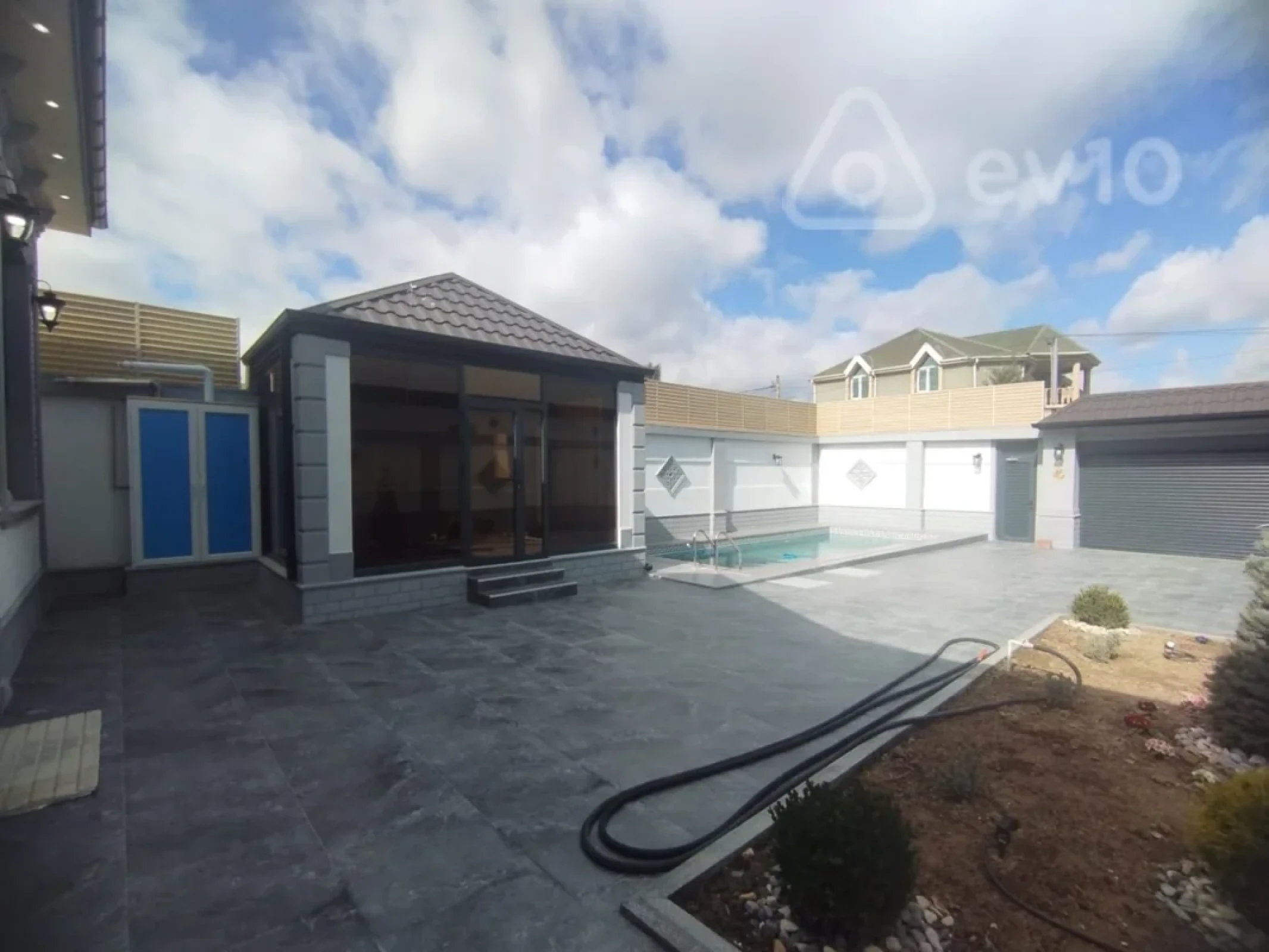 Satılır 3 otaqlı həyət evi 110 m²